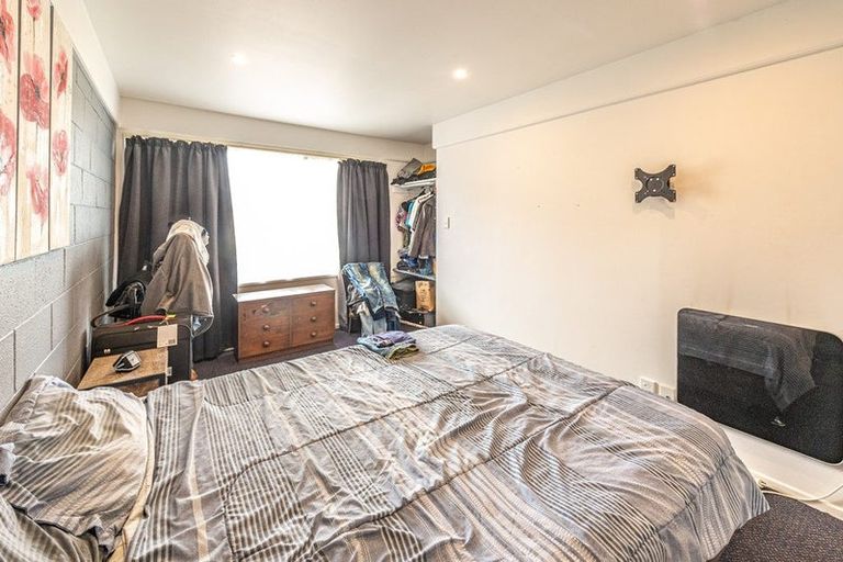 Photo of property in 1 Hurworth Place, College Estate, Whanganui, 4500