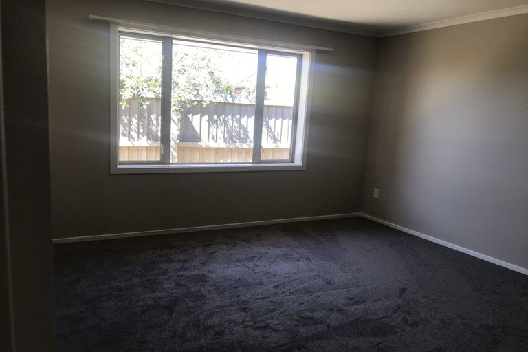 Photo of property in 43 Factory Road, Belfast, Christchurch, 8051