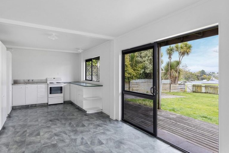 Photo of property in 8 Meander Drive, Welcome Bay, Tauranga, 3112