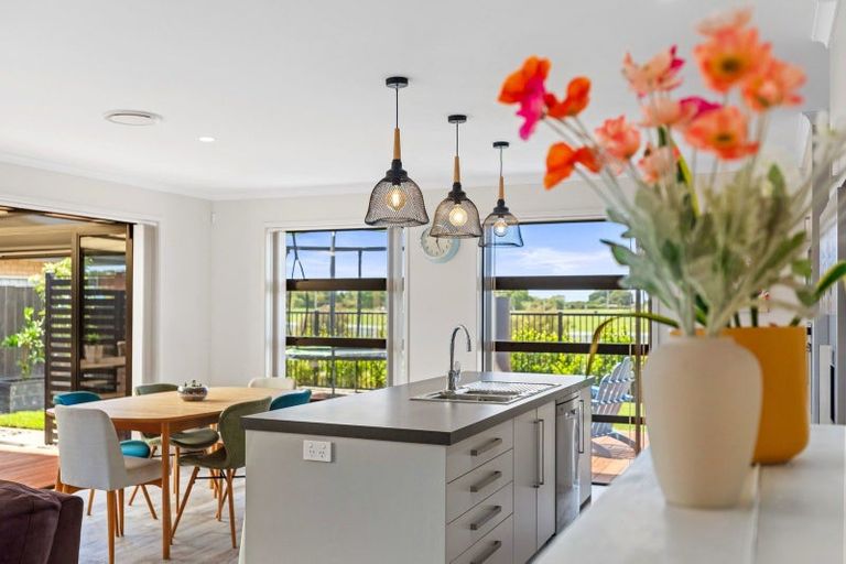 Photo of property in 32 Drabble Crescent, Papamoa Beach, Papamoa, 3118