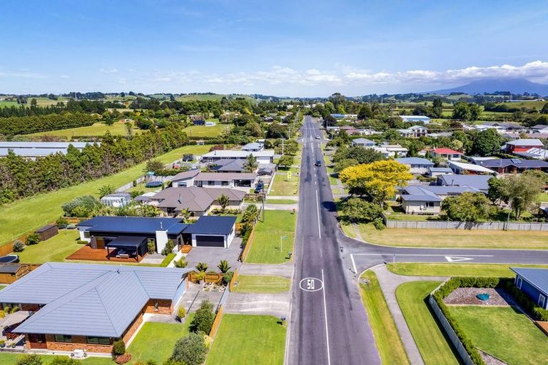 Photo of property in 507 Richmond Road, Lepperton, New Plymouth, 4373