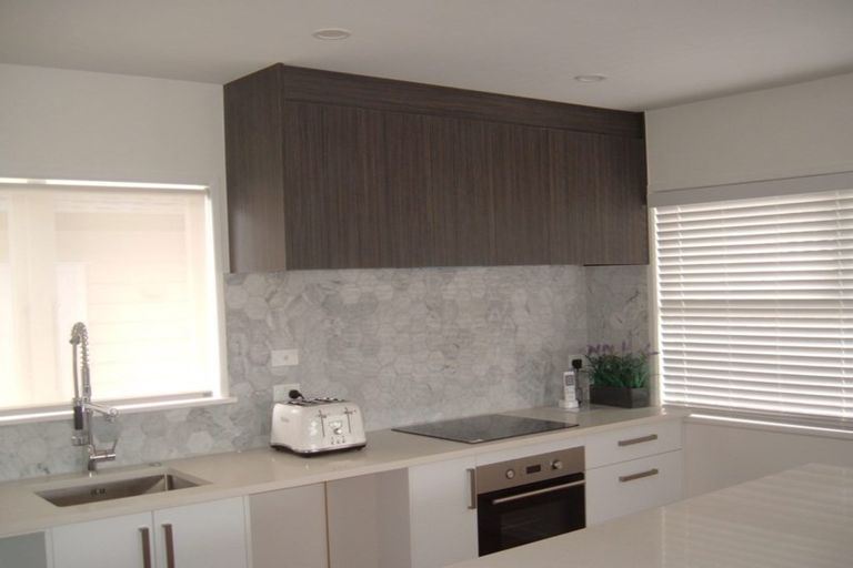 Photo of property in 17 Glendene Avenue, Glendene, Auckland, 0602