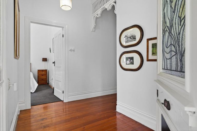 Photo of property in 32 Franklin Road, Paparoa, 0571