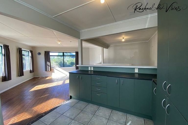 Photo of property in 4 Sea View Road, Baylys Beach, Dargaville, 0377