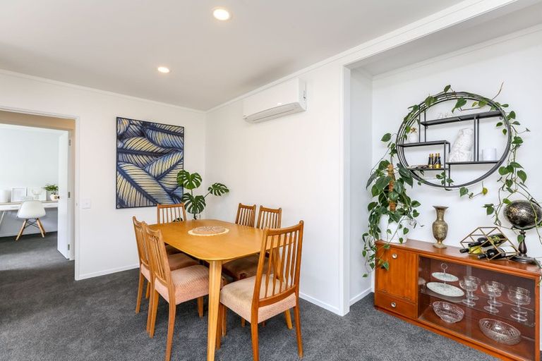 Photo of property in 31 Barrett Street, Westown, New Plymouth, 4310