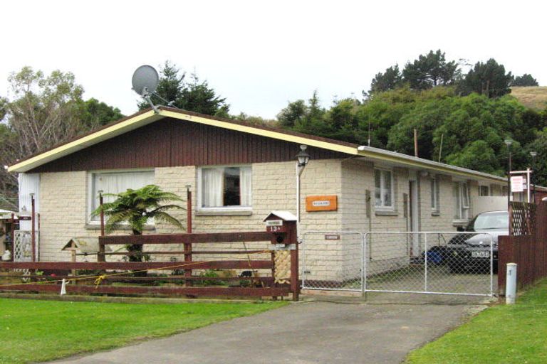 Photo of property in 13 Greenacres Street, Macandrew Bay, Dunedin, 9014