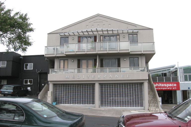 Photo of property in 1f/10 Crummer Road, Grey Lynn, Auckland, 1021
