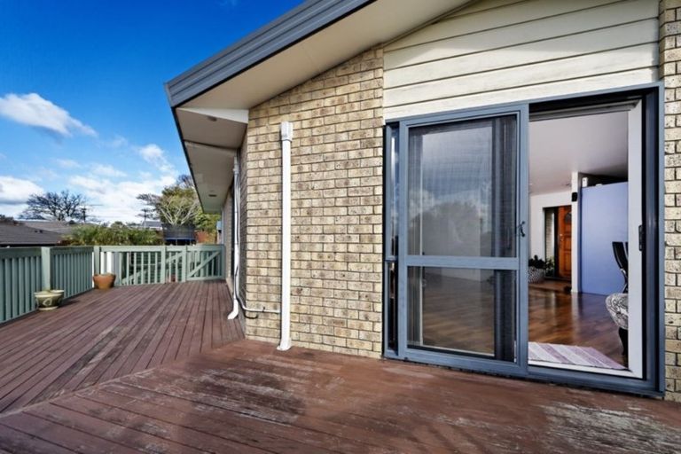 Photo of property in 3a Summerland Drive, Henderson, Auckland, 0612