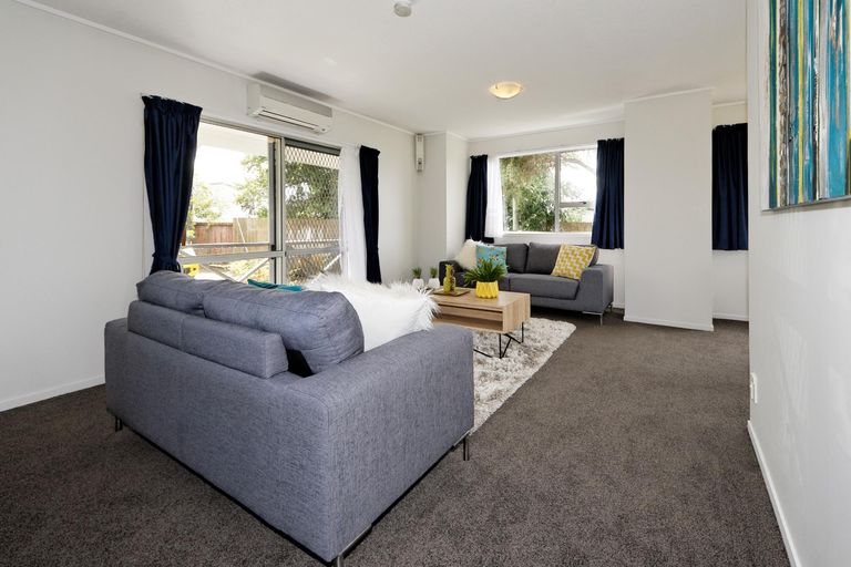Photo of property in 1/81a Flanshaw Road, Te Atatu South, Auckland, 0610