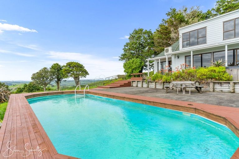 Photo of property in 338a Wairere Road, Paparoa, 0571