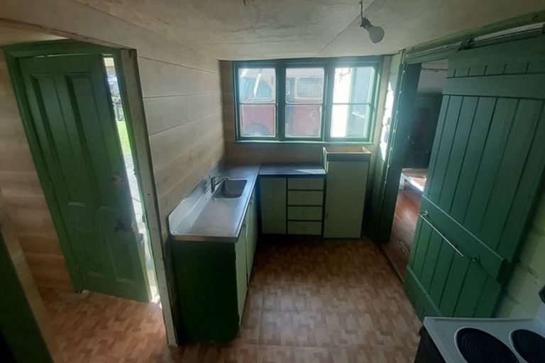 Photo of property in 49 Phillips Street, Tikokino, 4273