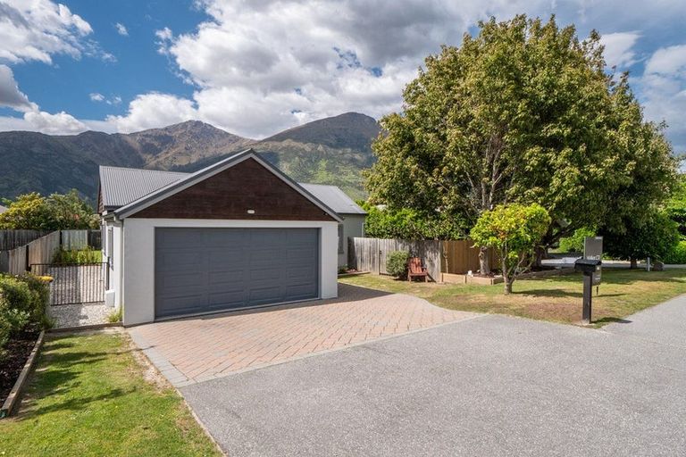 Photo of property in 44 Sylvan Street, Lake Hayes, Queenstown, 9304
