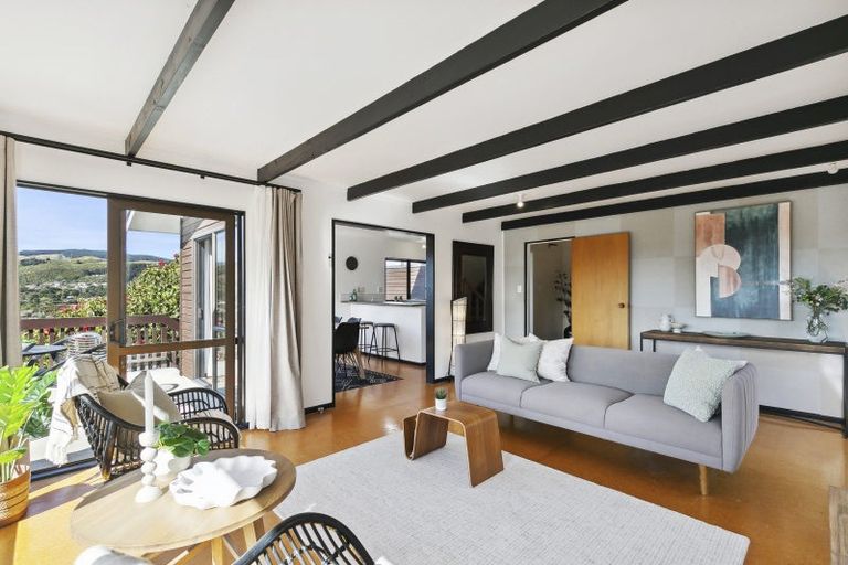 Photo of property in 7 Saint Aidans Way, Tawa, Wellington, 5028