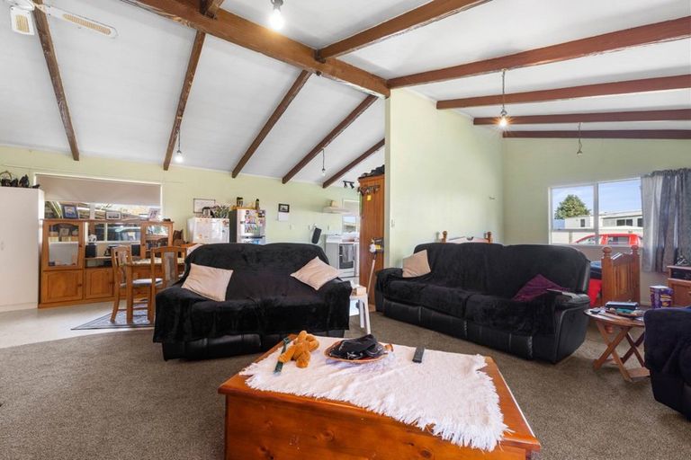 Photo of property in 30 Lee Road, Hannahs Bay, Rotorua, 3010