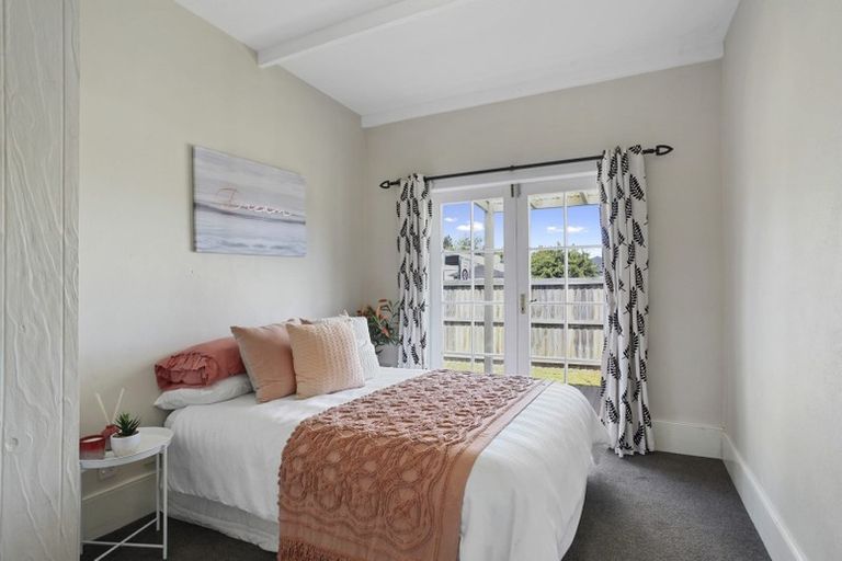 Photo of property in 699 Main North Road, Belfast, Christchurch, 8051