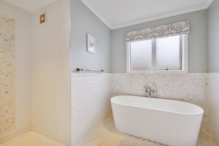 Photo of property in 10 Geddis Street, Rangiora, 7400