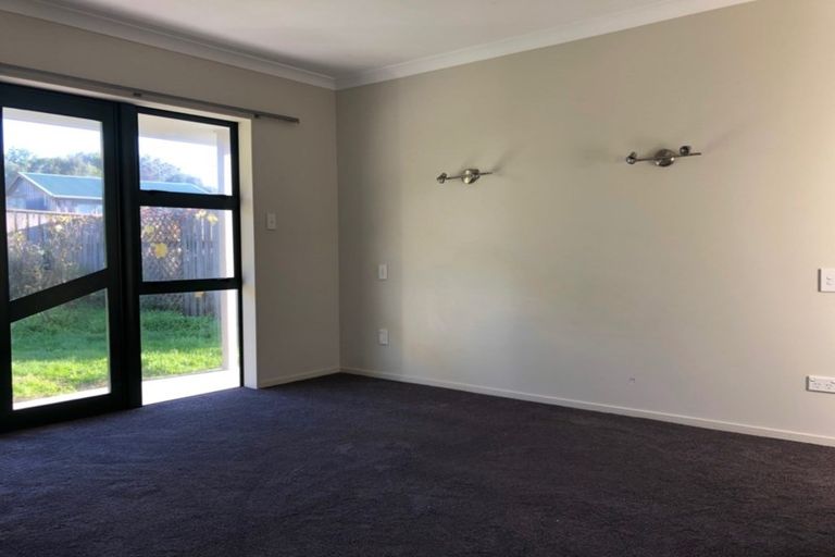 Photo of property in 13 Brendan Drive, Te Horo Beach, Otaki, 5581