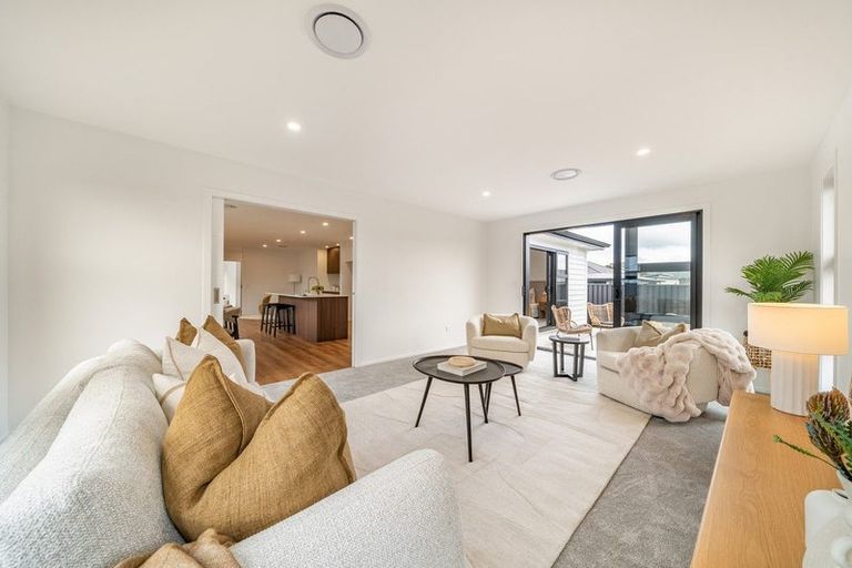 Photo of property in 4 Mcmillan Lane, Wallaceville, Upper Hutt, 5018