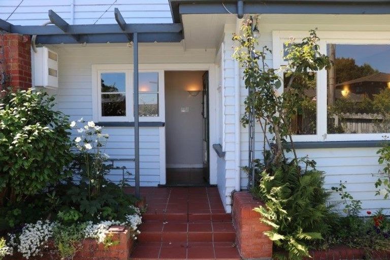 Photo of property in 62 Browns Road, St Albans, Christchurch, 8014