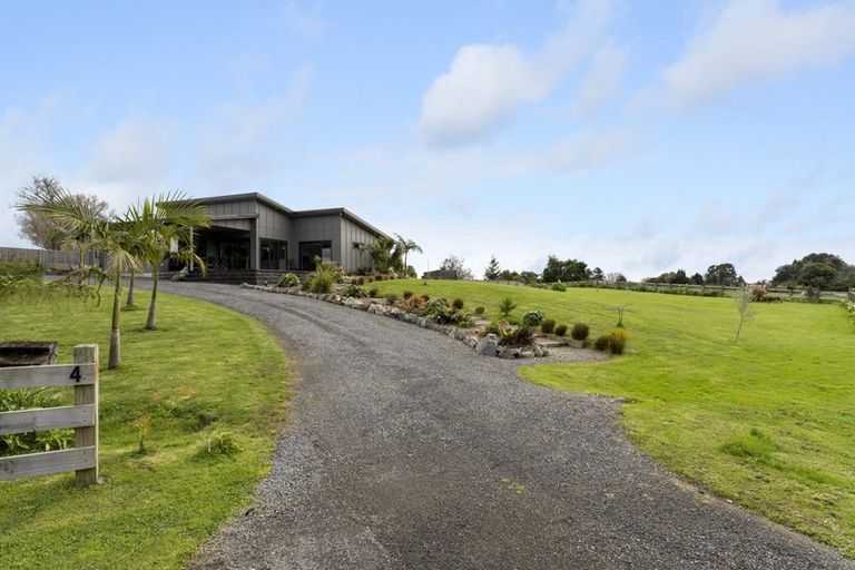 Photo of property in 4 Honoiti Ranapiri Place, Manakau, Levin, 5573