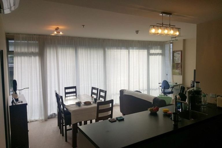 Photo of property in Montreaux, 164 The Terrace, Wellington Central, Wellington, 6011