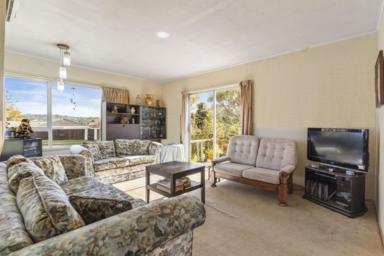 Photo of property in 2 Witla Court, Mangere Bridge, Auckland, 2022