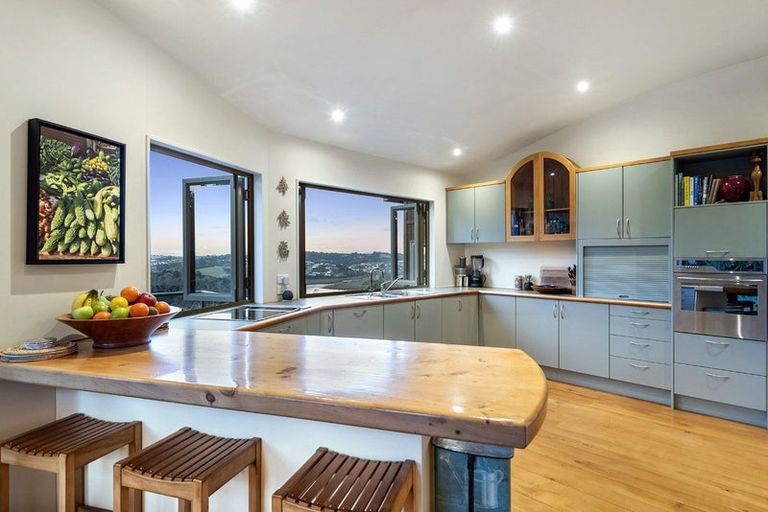 Photo of property in 417 Paremoremo Road, Paremoremo, Auckland, 0632