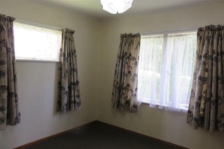 Photo of property in 17 Oreil Avenue, West Harbour, Auckland, 0618