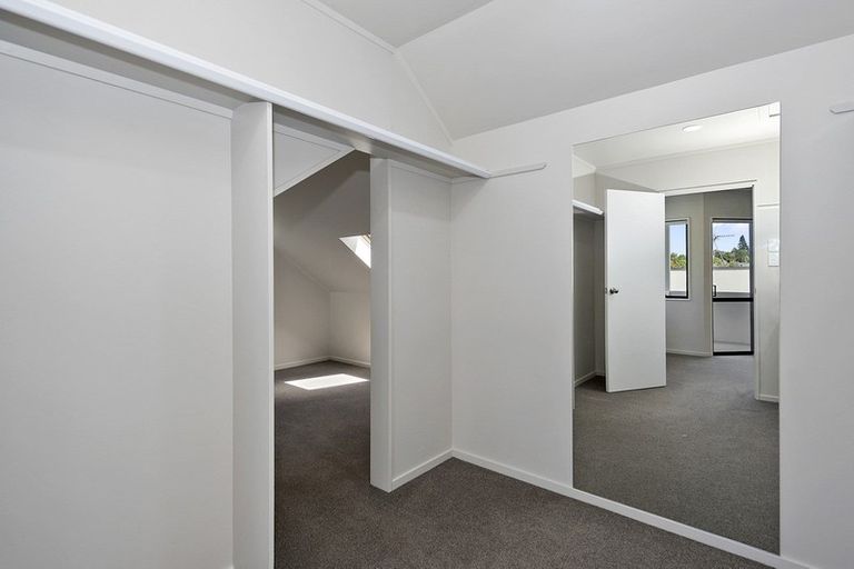 Photo of property in 32 Hastings Place, Hamilton Lake, Hamilton, 3204