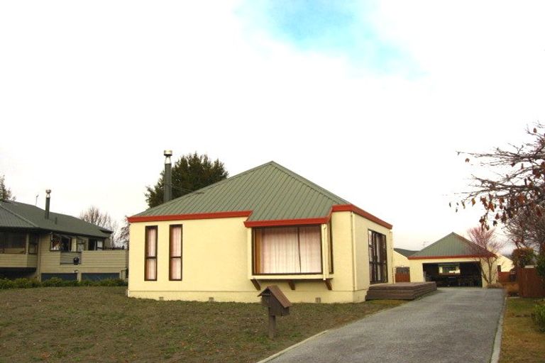 Photo of property in 18 Fox's Terrace, Arrowtown, 9302