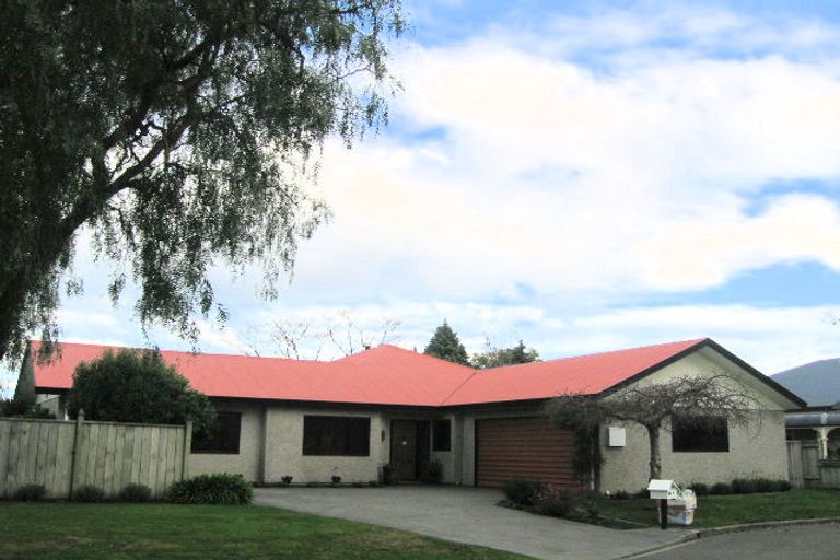 Photo of property in 13 Ross Place, Greenmeadows, Napier, 4112