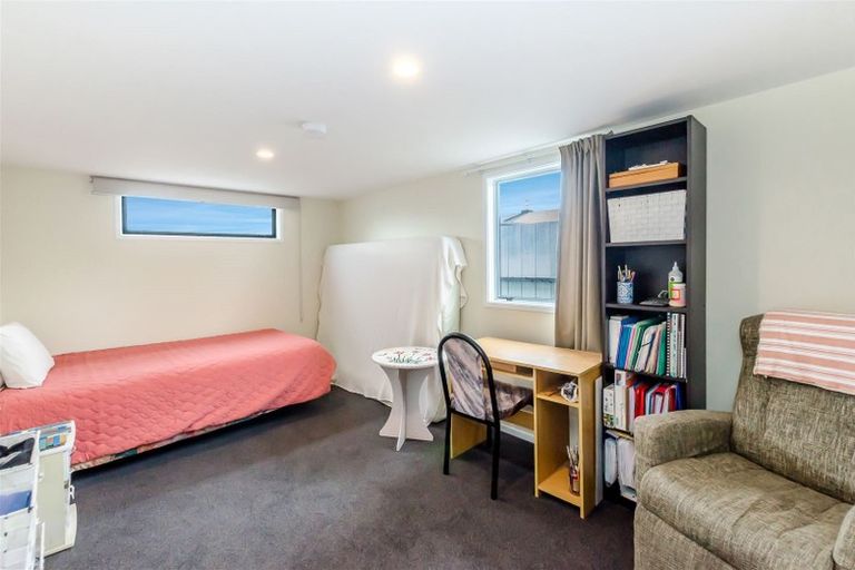 Photo of property in 43 Walton Road, Paraparaumu Beach, Paraparaumu, 5032