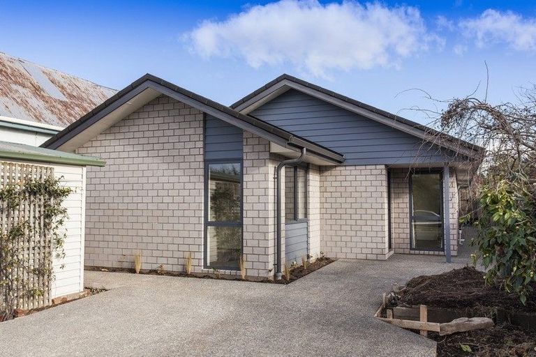 Photo of property in 11 Braddon Street, Addington, Christchurch, 8024