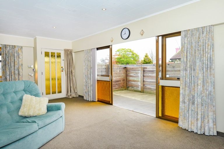 Photo of property in 6/512 Heretaunga Street East, Hastings, 4122