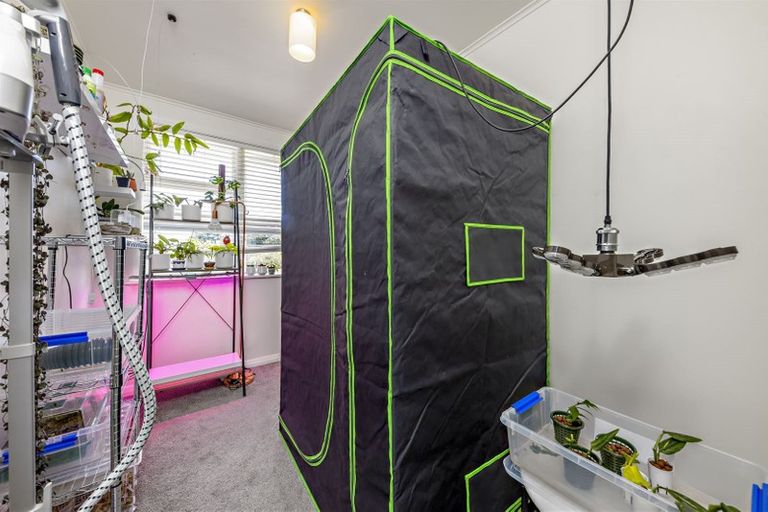 Photo of property in 60d Swaffield Road, Papatoetoe, Auckland, 2025