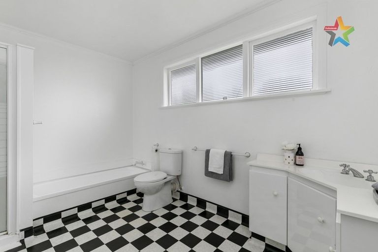 Photo of property in 62 Wyndrum Avenue, Waterloo, Lower Hutt, 5011