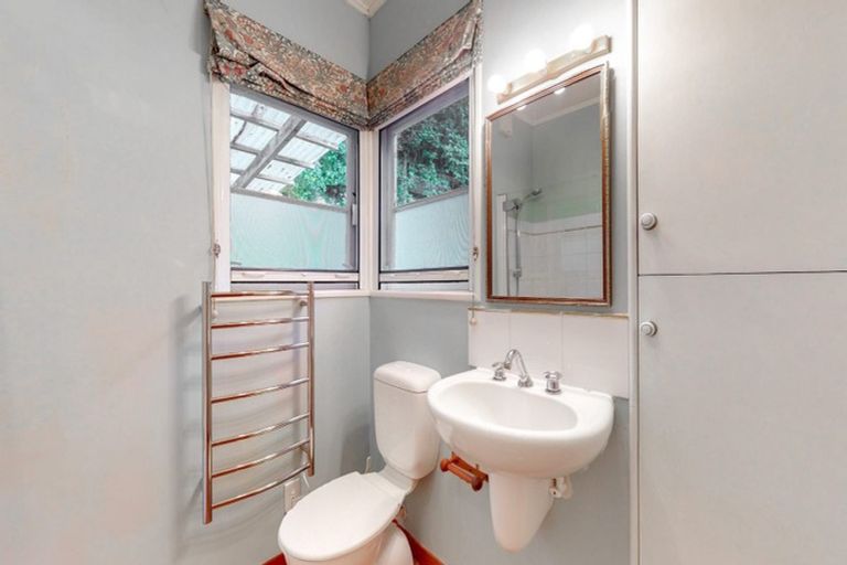 Photo of property in 451 Muritai Road, Eastbourne, Lower Hutt, 5013