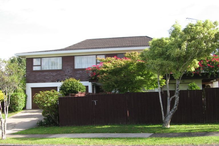 Photo of property in 59 Luton Avenue, Sunnyhills, Auckland, 2010