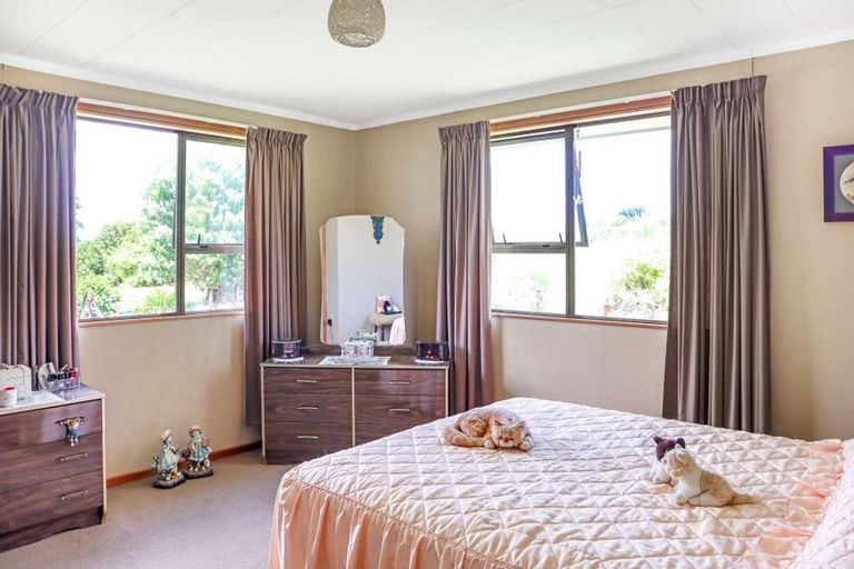 Photo of property in 11 Corbett Street, Hector, 7822