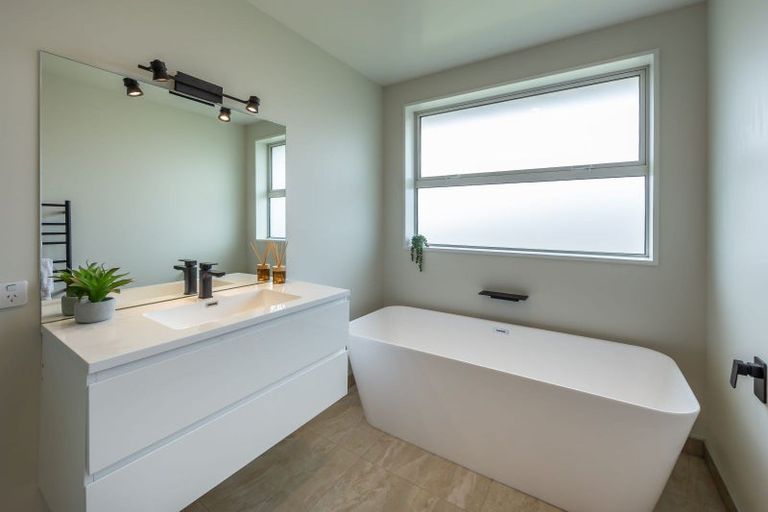 Photo of property in 49 Fairbairn Road, Rolleston, 7614