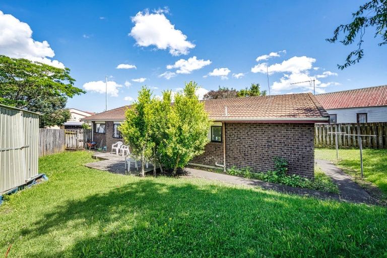 Photo of property in 52 Aviemore Drive, Highland Park, Auckland, 2010