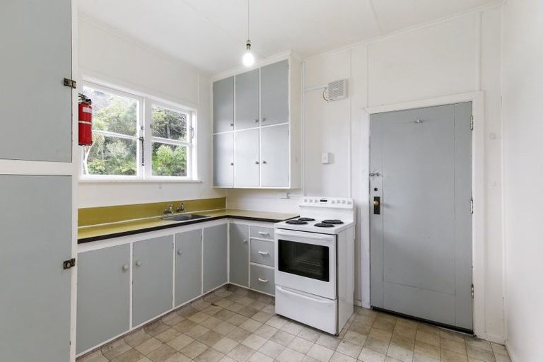 Photo of property in 11b Upper Lewisville Terrace, Thorndon, Wellington, 6011