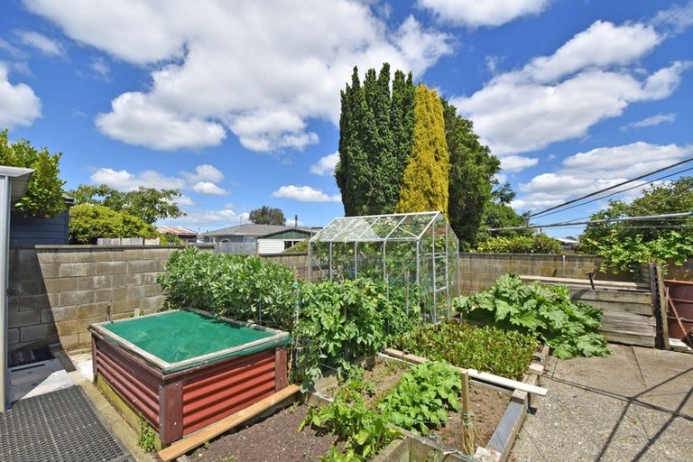 Photo of property in 8 Kinmont Crescent, Newfield, Invercargill, 9812