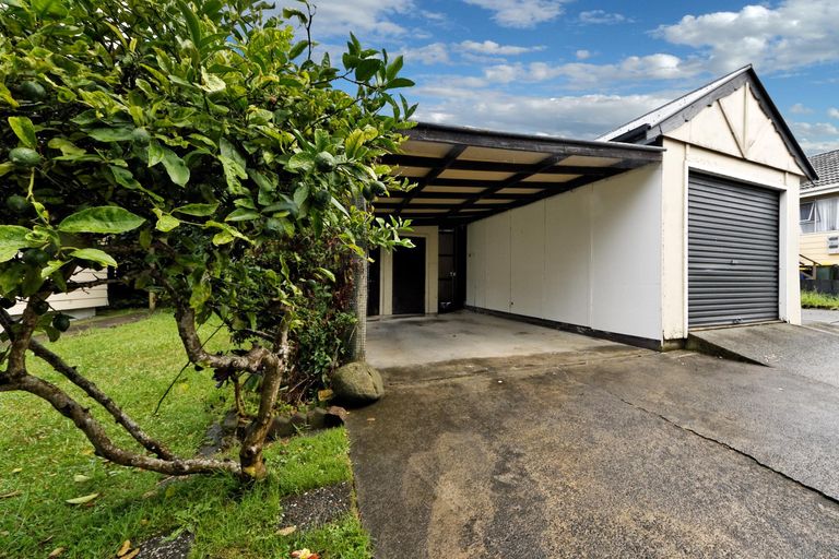 Photo of property in 1/81a Flanshaw Road, Te Atatu South, Auckland, 0610