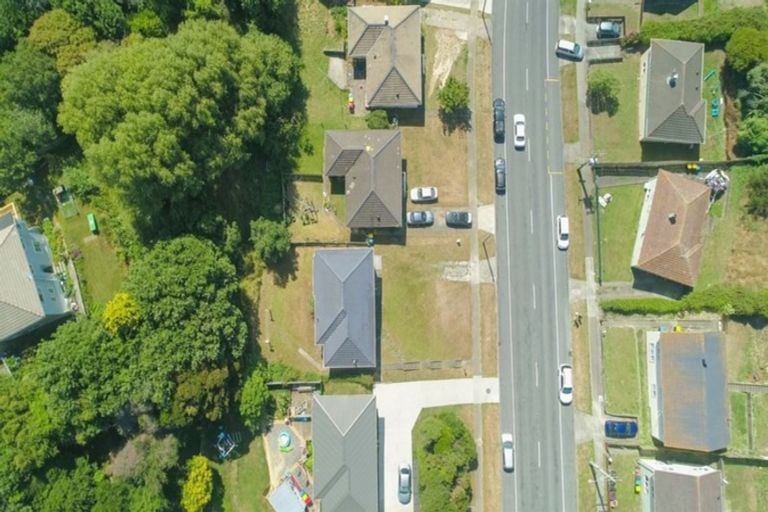 Photo of property in 160 Champion Street, Cannons Creek, Porirua, 5024