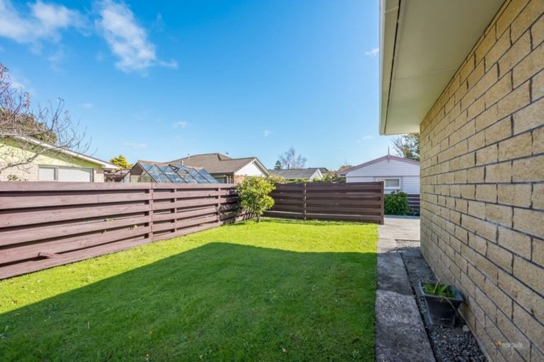 Photo of property in 18 Norton Park Avenue, Fairfield, Lower Hutt, 5011