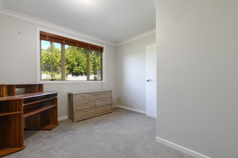 Photo of property in 1 Tarn Close, Pyes Pa, Tauranga, 3112