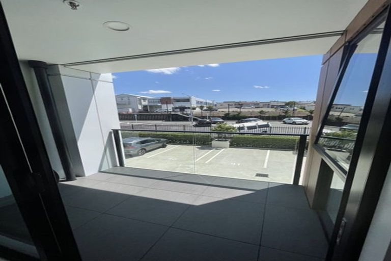 Photo of property in 208/19 Rawene Road, Birkenhead, Auckland, 0626