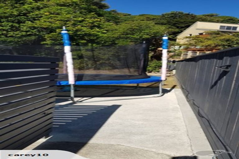 Photo of property in 80c Airlie Road, Plimmerton, Porirua, 5026