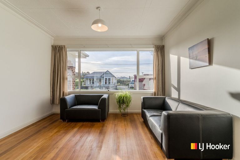 Photo of property in 1 Glenross Street, Glenross, Dunedin, 9011